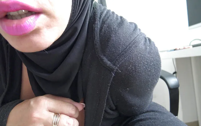 Souzan Halabi: Arab Cuckold Wife Kinky Dirty Talk - Real Arab Sex