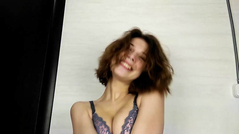 Horny Fuck Bitches: Follada corta en la mañana