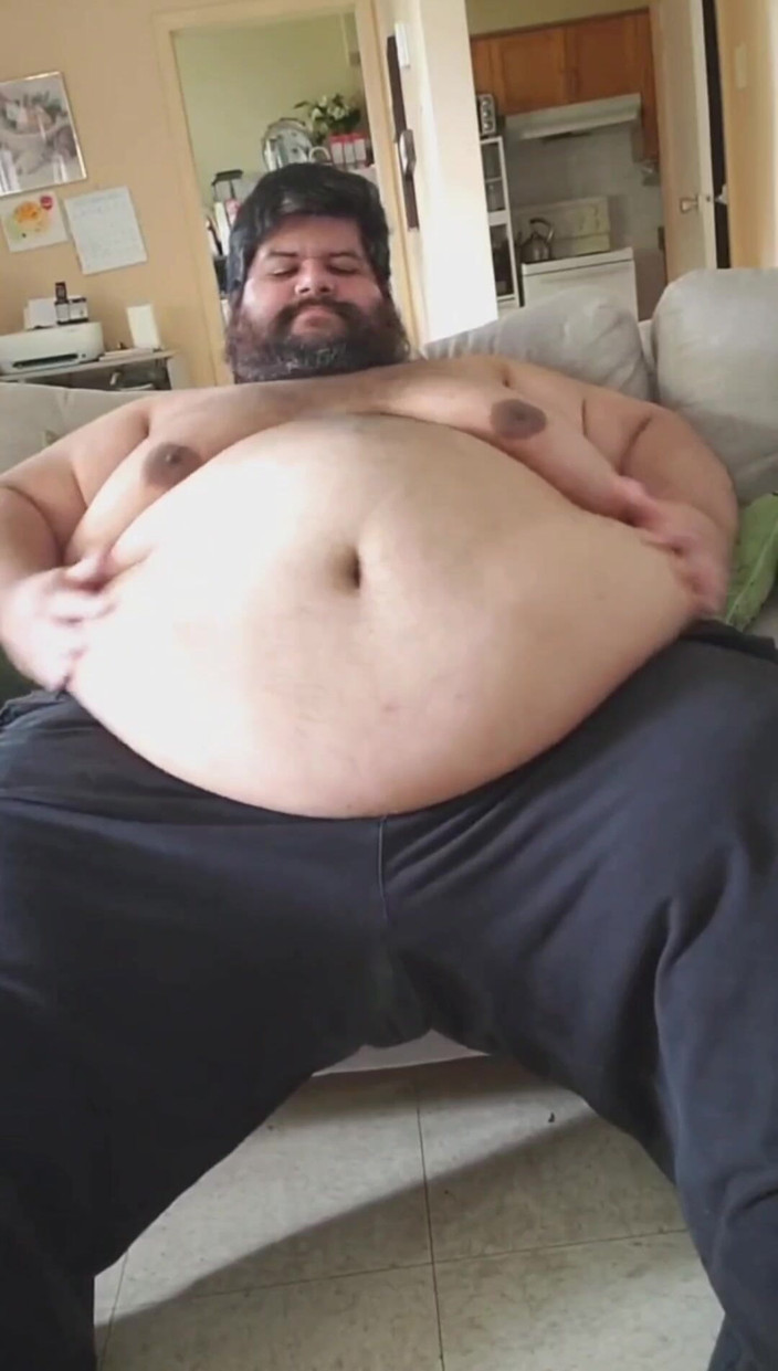 Gelatinoso Studio: Bermain dengan perutku..