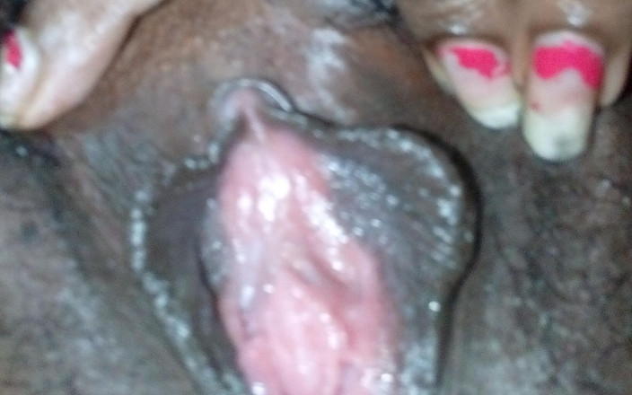 Puja saha: Stor oljad röv