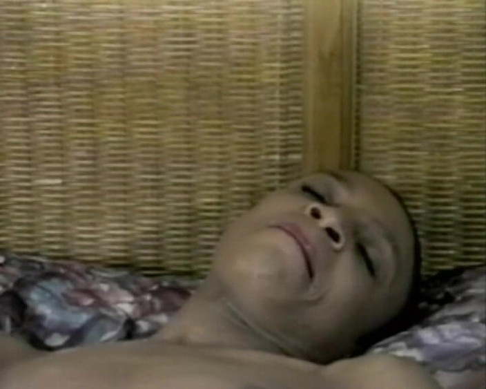 Videos Francaises: 캐스팅에서 장난감을 가지고 노는 프랑스의 겸둥이 흑누나