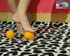 Casal Gresopio Female: Kaki, Oranges dan Kasut Tumit Tinggi