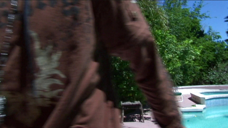 CBD Media: 两个热辣的比基尼模特和两个大鸡巴男人玩群交