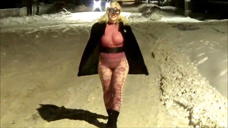 RedRoseRus: 有一个大屁股的淫荡漂亮小猫