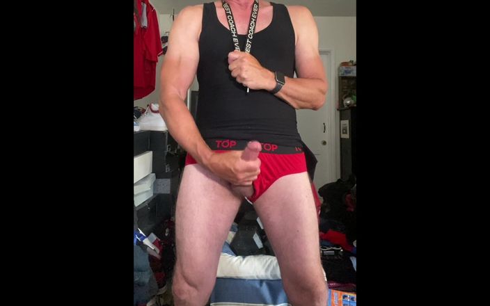 JockDad87: Il top dilf jockdad87 spara un carico di sperma caldo