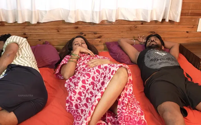 Kamasutra61: Hot Indian Desi New Couple Hard Sex in the Room