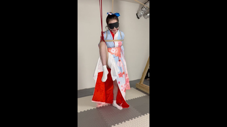 Yanmou: 화창한 날 기모노를 입은 클라이맥스 버전