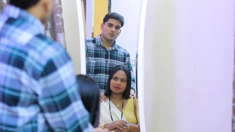 Triflicks: Mais jovem meio-irmão pênis ficou duro depois de ver a...