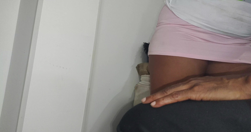 PABLO N3GROBAR: Chica de Chile Top Barber