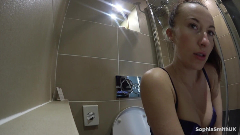 All Sexy Vids: Belfast hotel pee