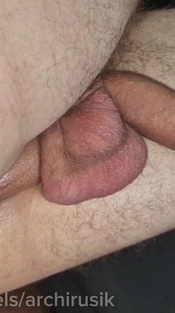 A Passerby Boss Fucked a Transsexual Sissy Femboy While Driving a Car, Squirting Semen Onto Her Stockings.
