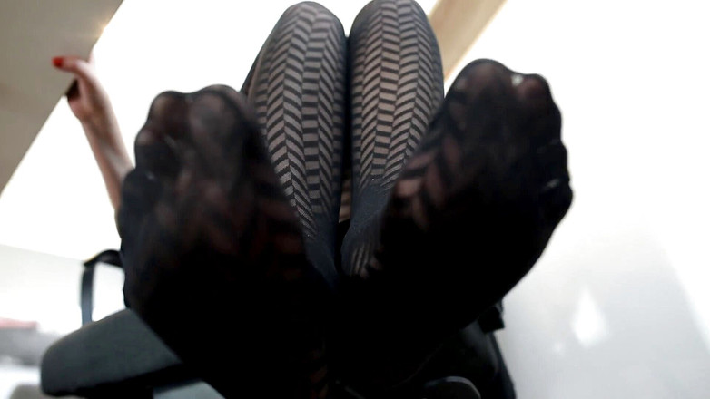 Czech Soles - foot fetish content: La cattiva dominazione dell'ufficio del capo in collant