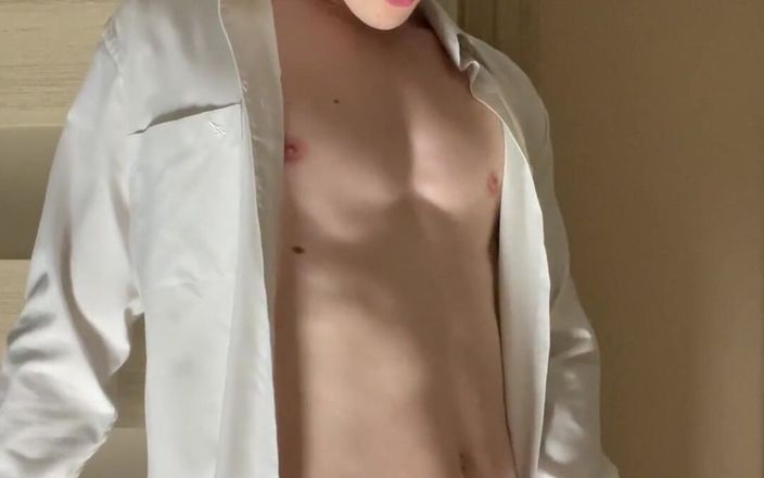 rushlightDante: I'm so Sexy in This White Shirt