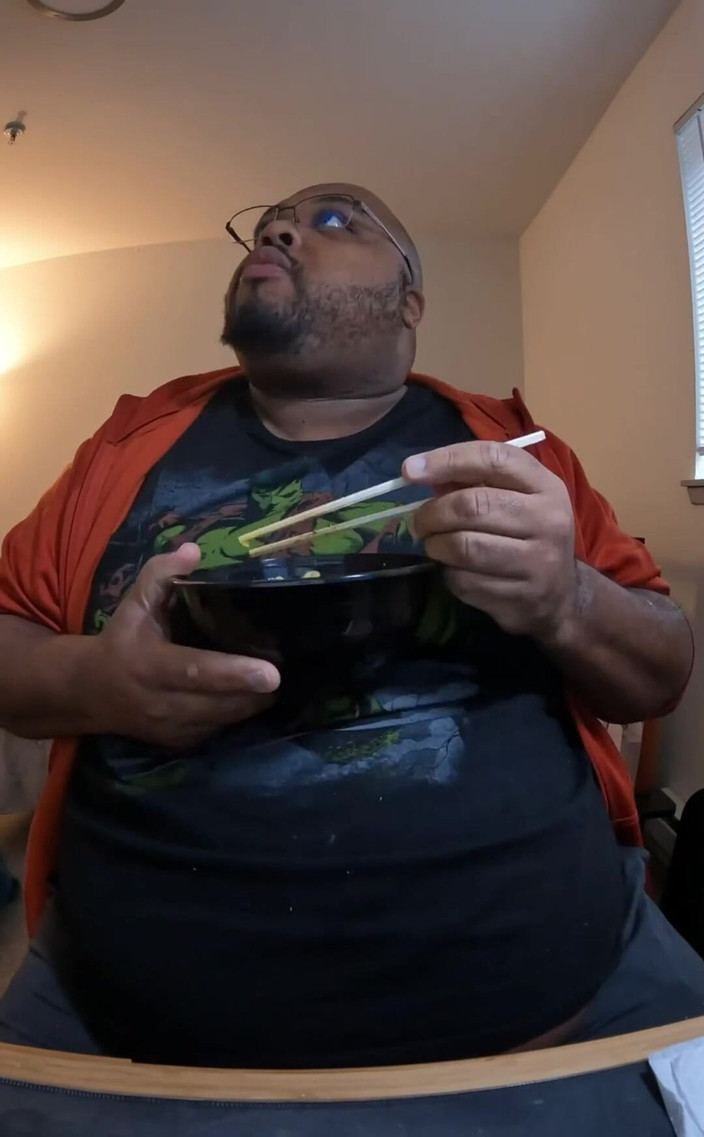 Blkhole420: Vrijdag lunch buik