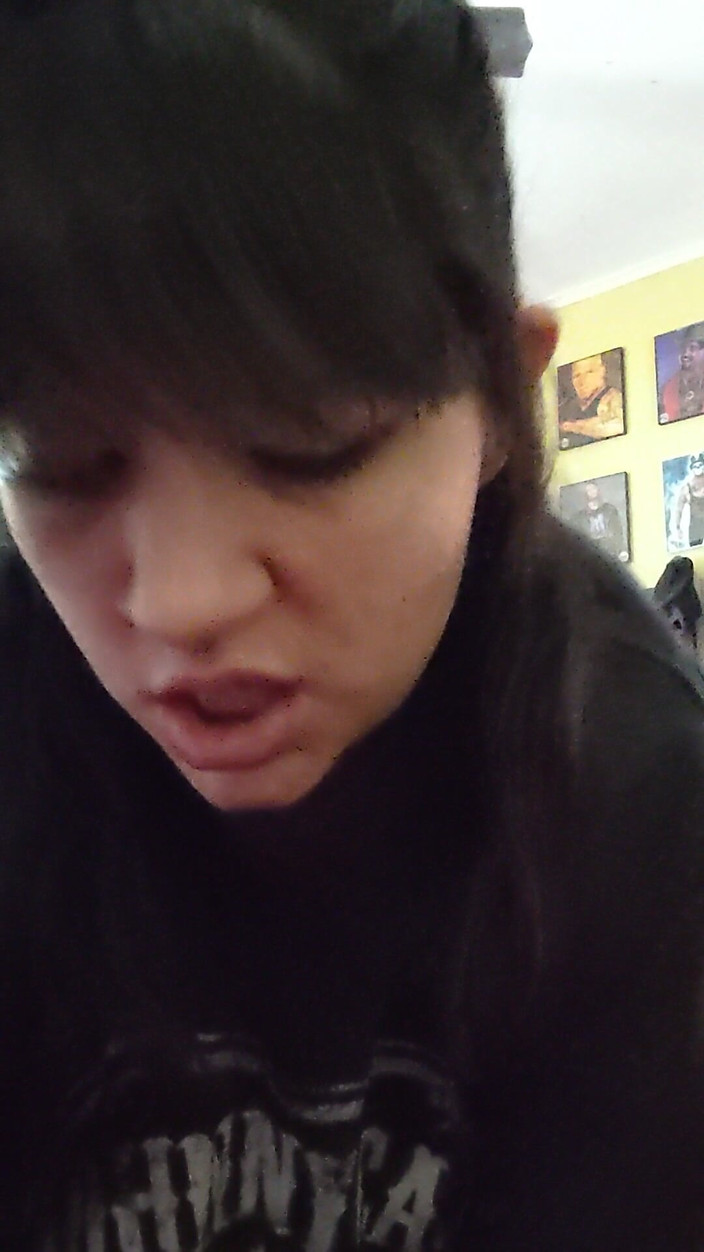 Evelyn Storm: 그 자지를 타고 더티 토크