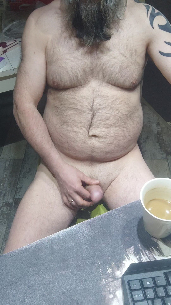 Wanker: Bere Il Caffè Del Mattino E Segarmi Il Cazzo