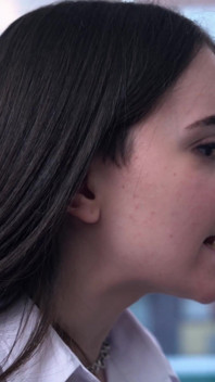 Instituto Limón: Ignored Student Freezes Time with an App to Her