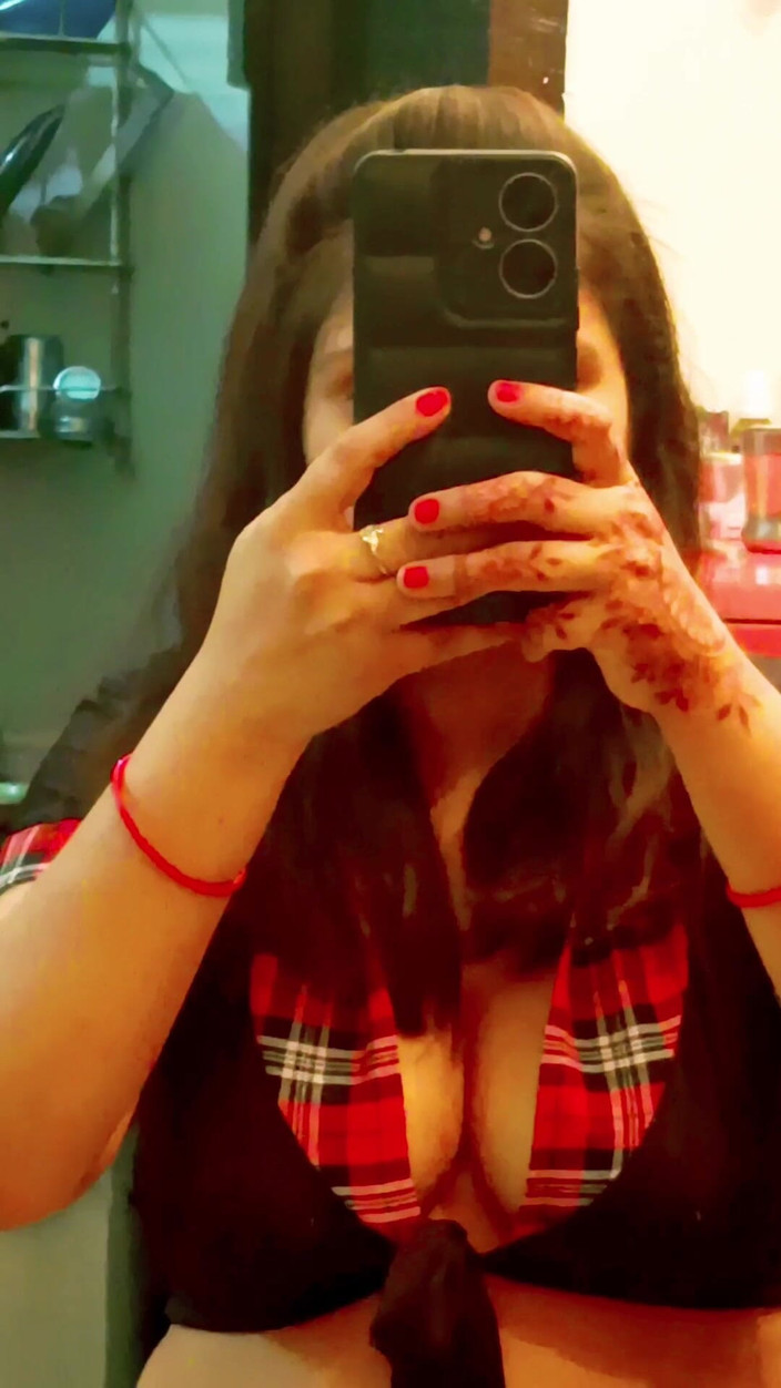 Ankita10000: Wie schau ich aus?