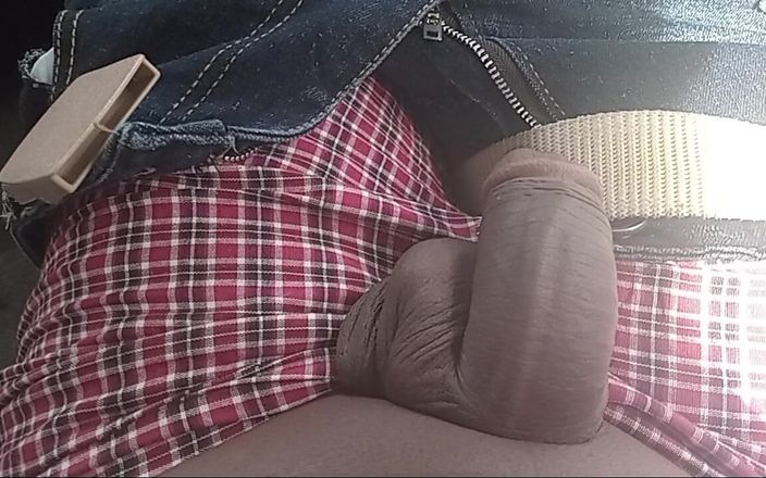 Cutjelle: I Fuck My Wife in My Vehicle