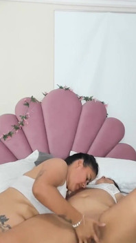 Sex Naked Show Pussy Special Lesbian Couple
