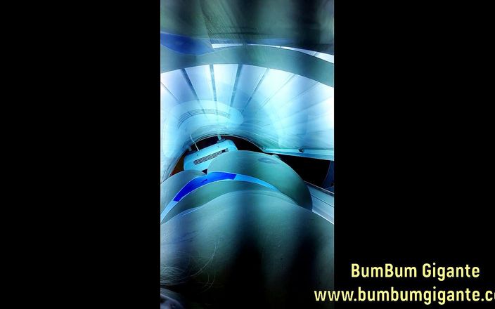 Srta Camargo: Preparing for the lover in the tanning booth