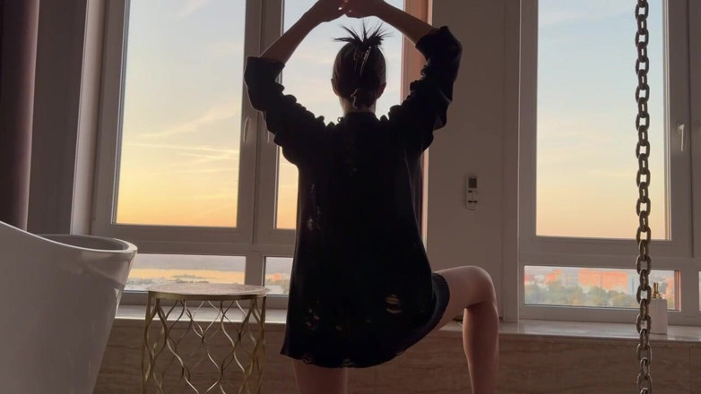 Skinny_lady69: Perfect Yoga Time in Panties