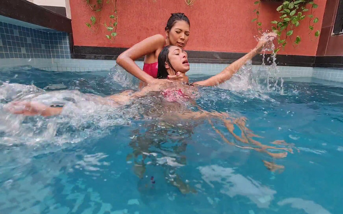FetishKing: KIỂM SOÁT KHÔNG KHÍ DƯỚI NƯỚC - DOMINA IZABELA VÀ NÔ...