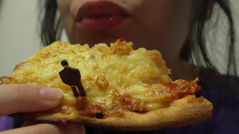 AmayaMori: Obryně pizza večeře má divoký obrat Drobný muž se stane...