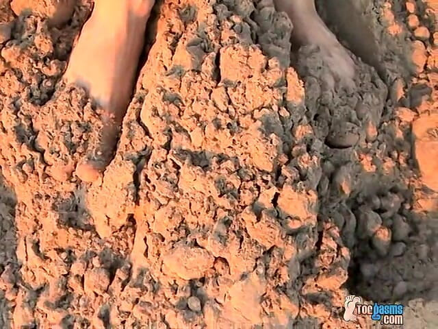 Toegasms: Łaskota dla Evana