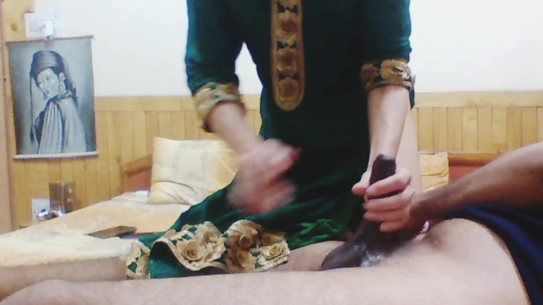 Bolly Karma: Esposa acepta tener sexo con marido en vivo necesita webcam