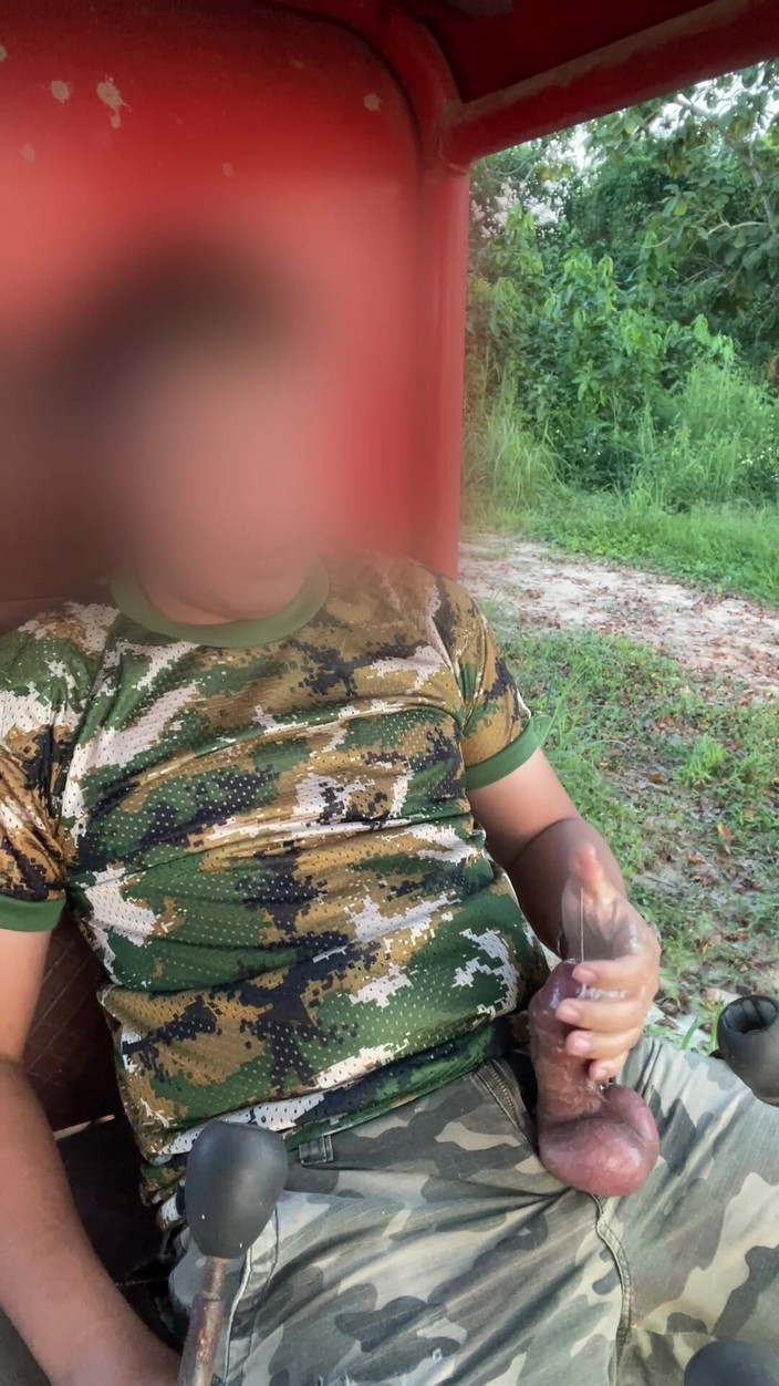 Hiroshi_cr: 하드코어한 하루를 보낸 트럭 운전사