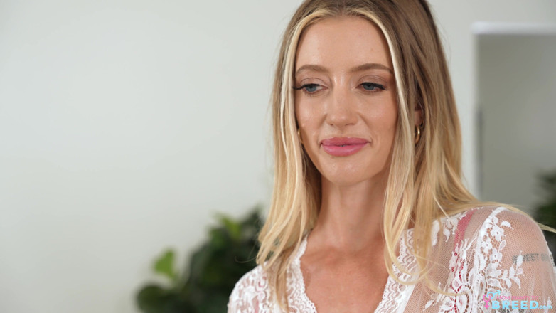 MomWantsToBreed: Stepmom Moves in - S3:e3