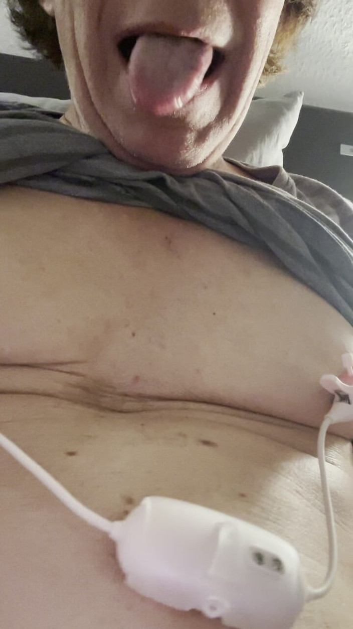 Mitchie: 욕망 가득한 라떼를 자위시키고 통통한 공을 비워