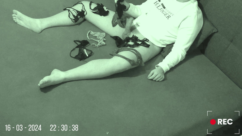 Lucas Nathan King: Kalhotky nevlastní sestry čichají