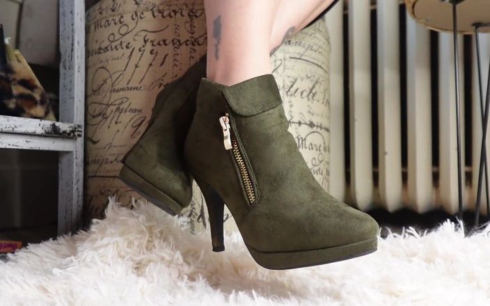 Raven Willow: I Love the Way Booties Look on My Petite Size 6...