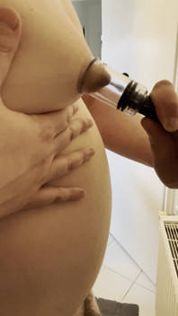 Nipple Suction & Tits Play