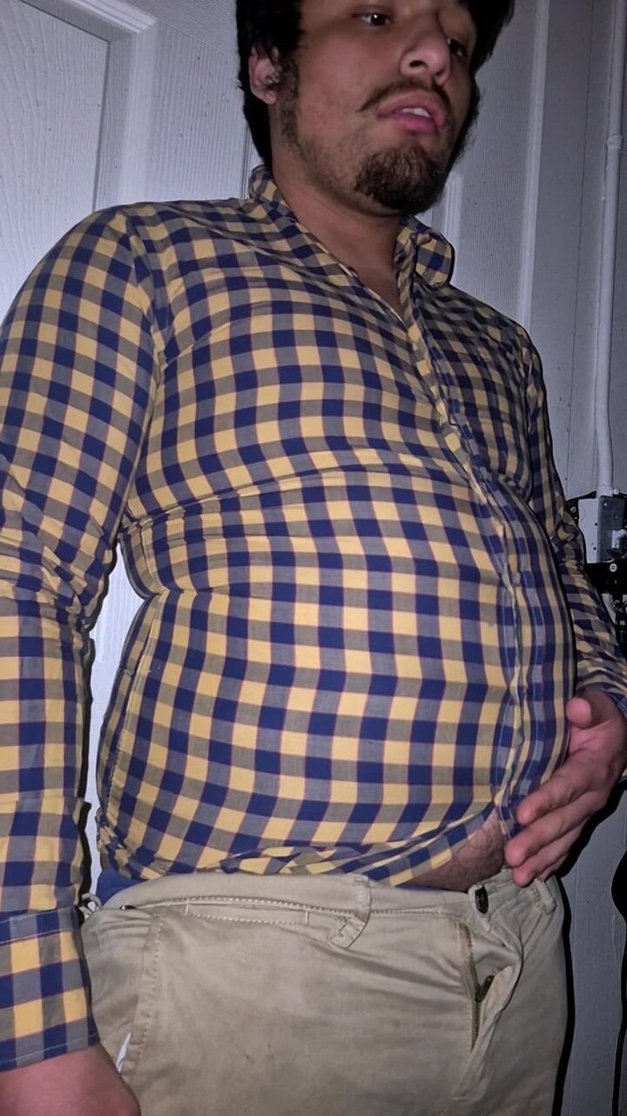 NakyJoss: Poppar Upp Min Knapp På Magen