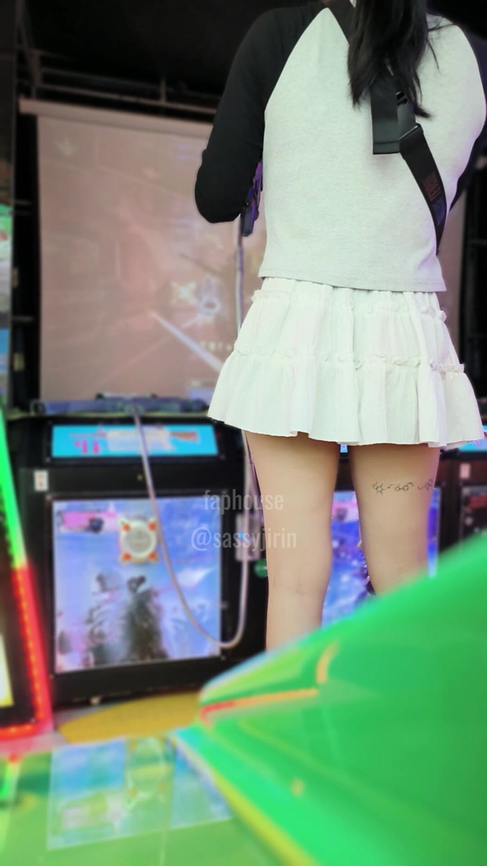 Caged sissy: Kafese bağlı kadın kılıklı: arcade 1. deneme