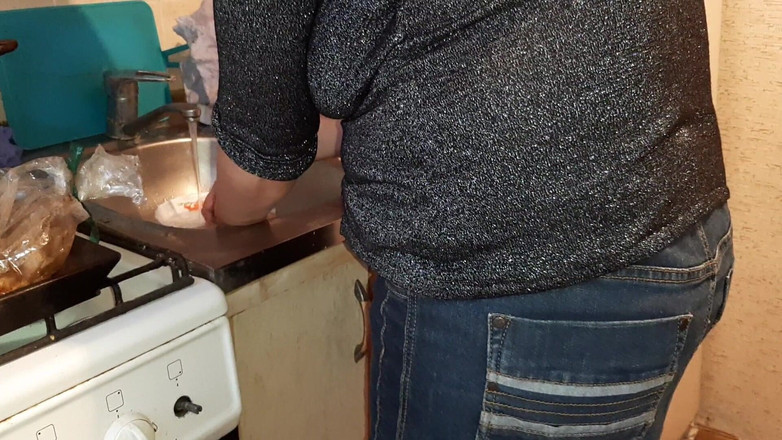 Lesbian-illusion: Je me masturbe risquée et secrètement pour que ma belle-mère...