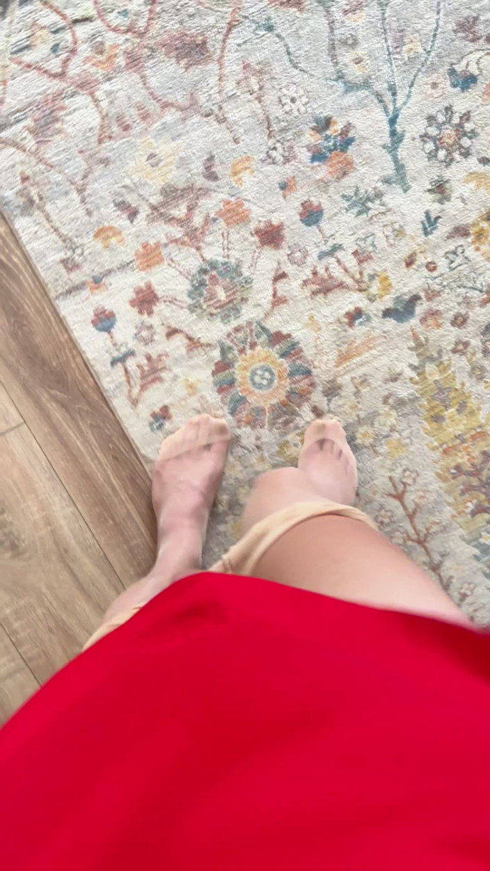 cd_aysemmm: 我忘了穿内裤