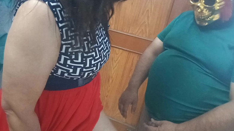 aliabegum: Si Dia Berkata Baby Choddo Mujhe di Belakang
