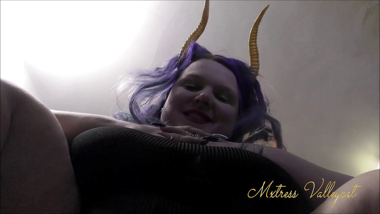 Mxtress Valleycat: Piccola piattaforma per umani