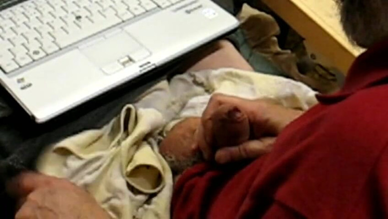 Mstbooblover: Watching, wanking, cumming