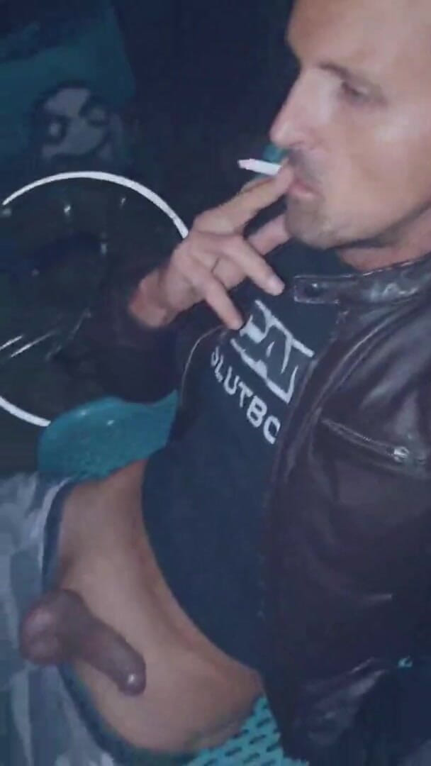 Slutboyben: Slutboyben Cam4 クルージング・ピッグ・アット・ナイト・エクスポジング ライブ Cam4