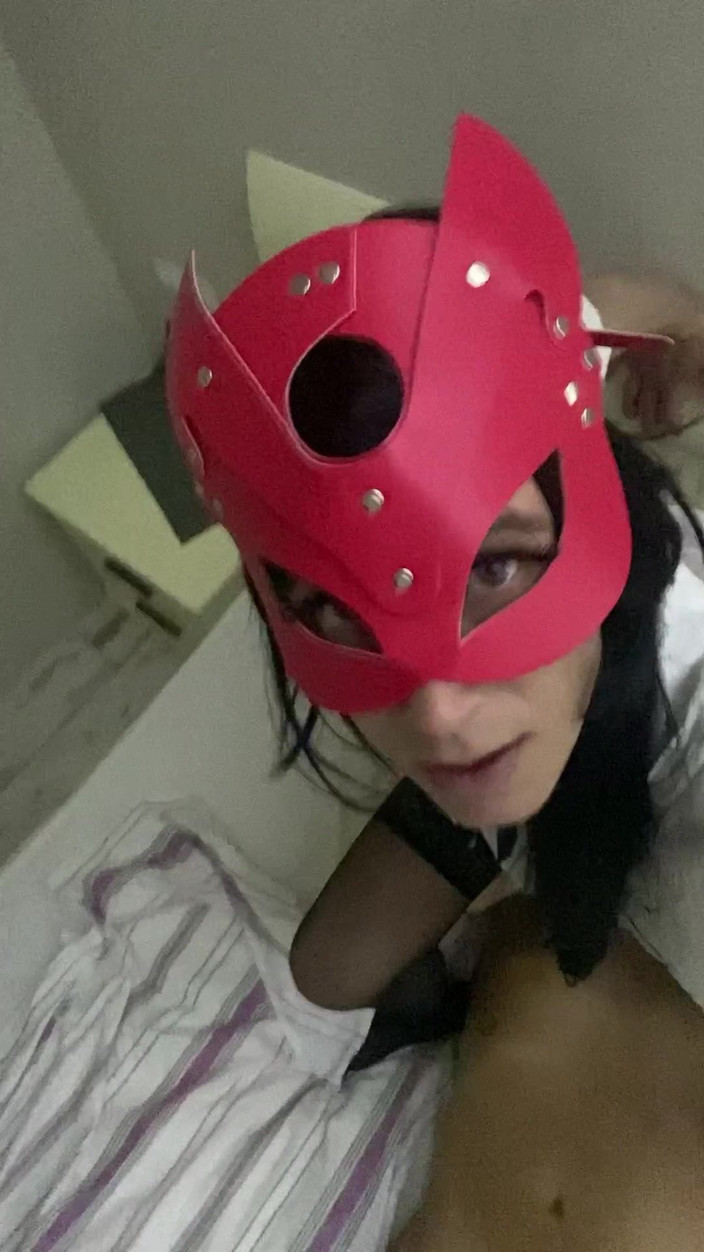 KatyKoroleva: Ele lambe minha bunda