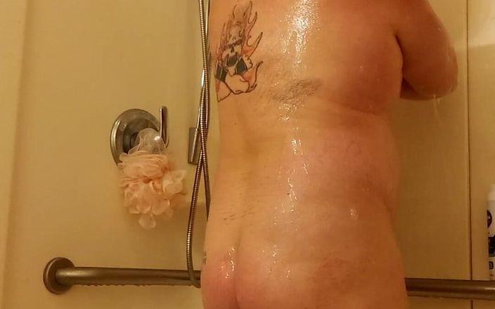 Risky net media: Complete body shave in my shower