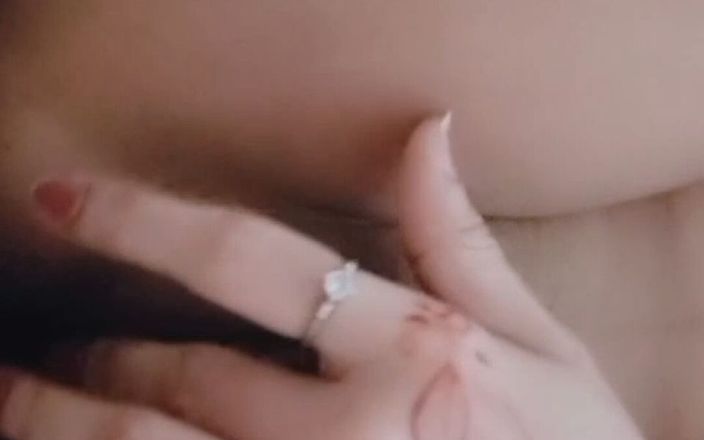 Shizadesi0: Ditalino e mostra analmente moglie desi seduce suo marito