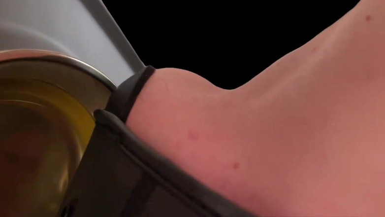 lonewanderer821: De pis van een hetero meester drinken