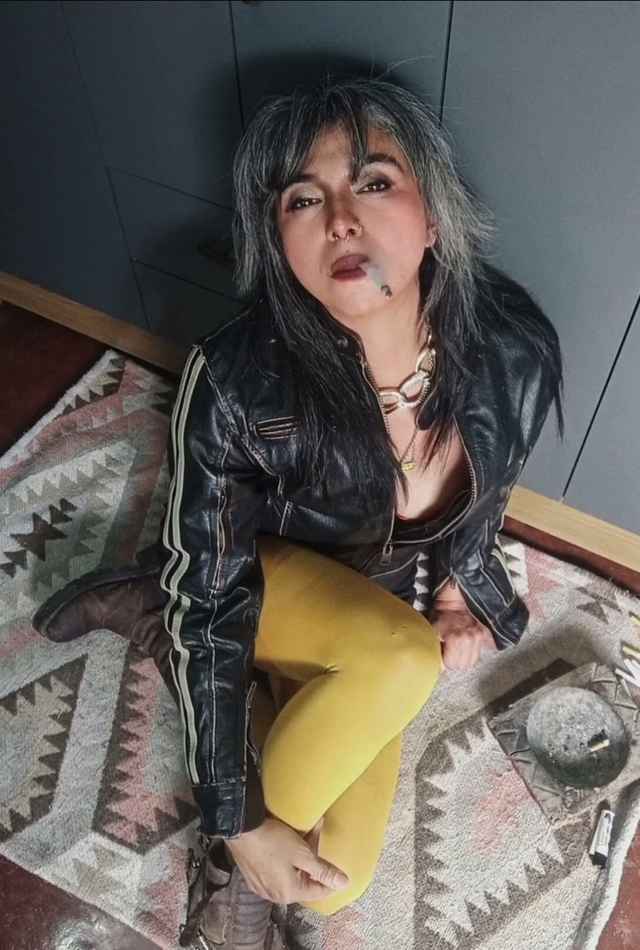 Casia Castro: De Mi Vagina a Tus Labios