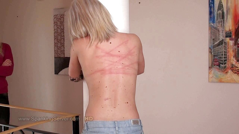 Spanking Server: कोरा बिना कंडोम पीछे कोड़े मारना